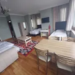 Asil Sueper * 伊斯坦布尔